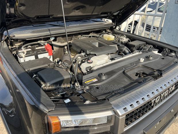 New Toyota Land Cruiser Prado 2.8 2025 Black