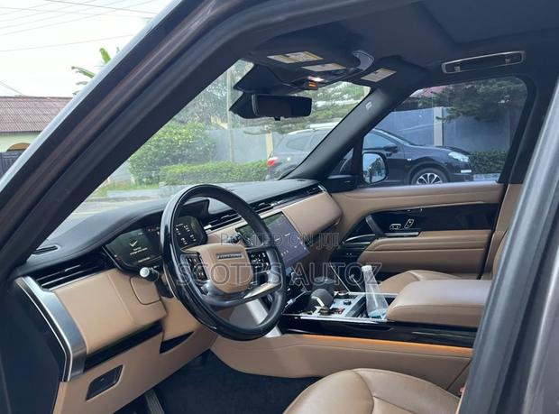 Land Rover Range Rover Vogue 2024 Beige
