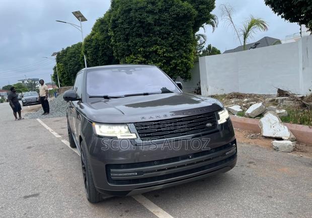 Land Rover Range Rover Vogue 2024 Beige