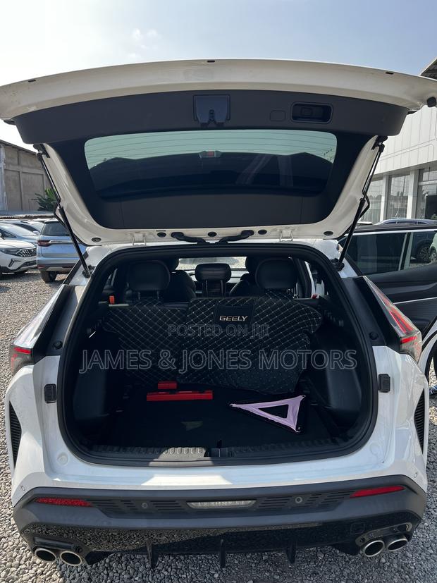 Geely Boyue 2023 White