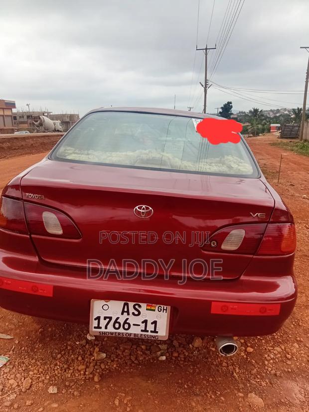Toyota Corolla 2002 Red