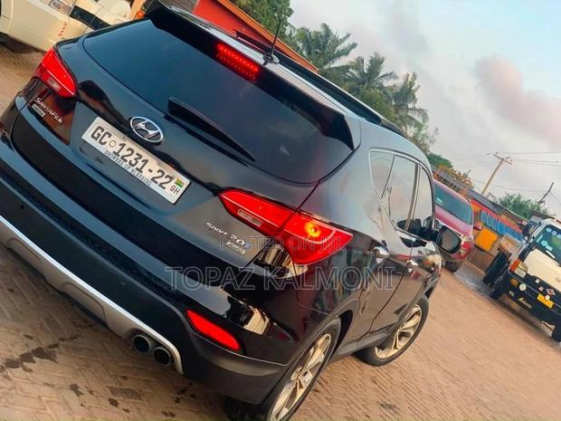 Hyundai Santa Fe 2015 Black