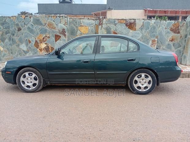 Hyundai Elantra 2004 Blue