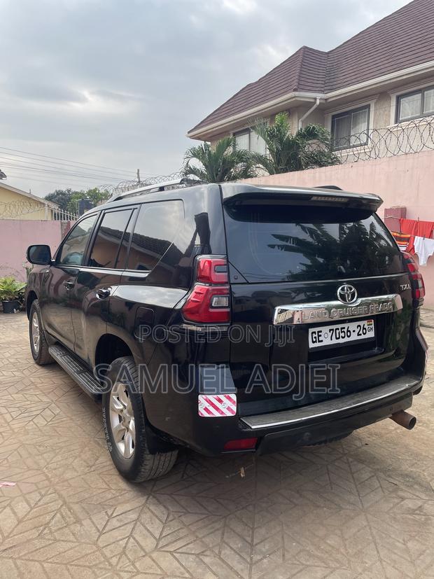 Toyota Land Cruiser Prado 2012 Black