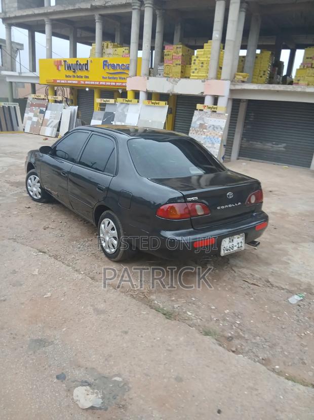 Toyota Corolla 2002 Black