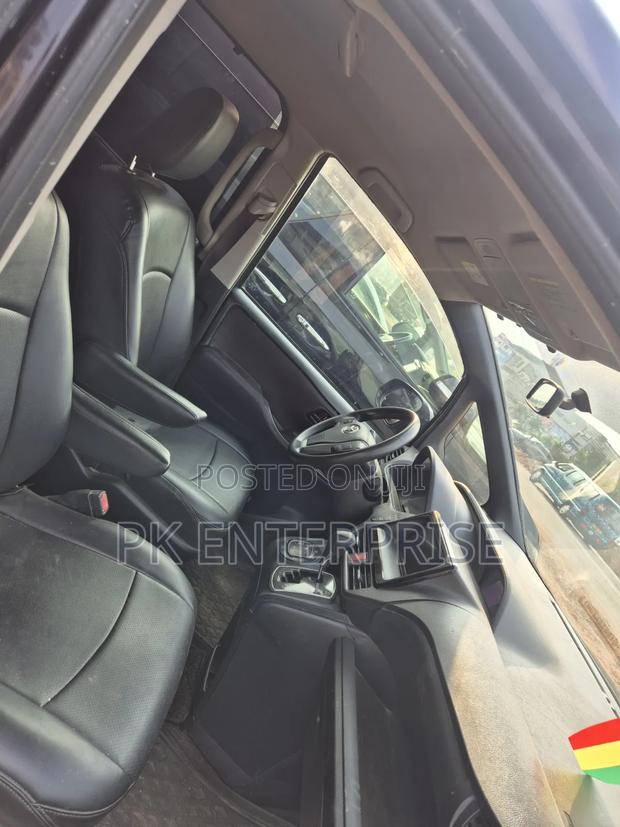 Toyota Noah 2015 Brown