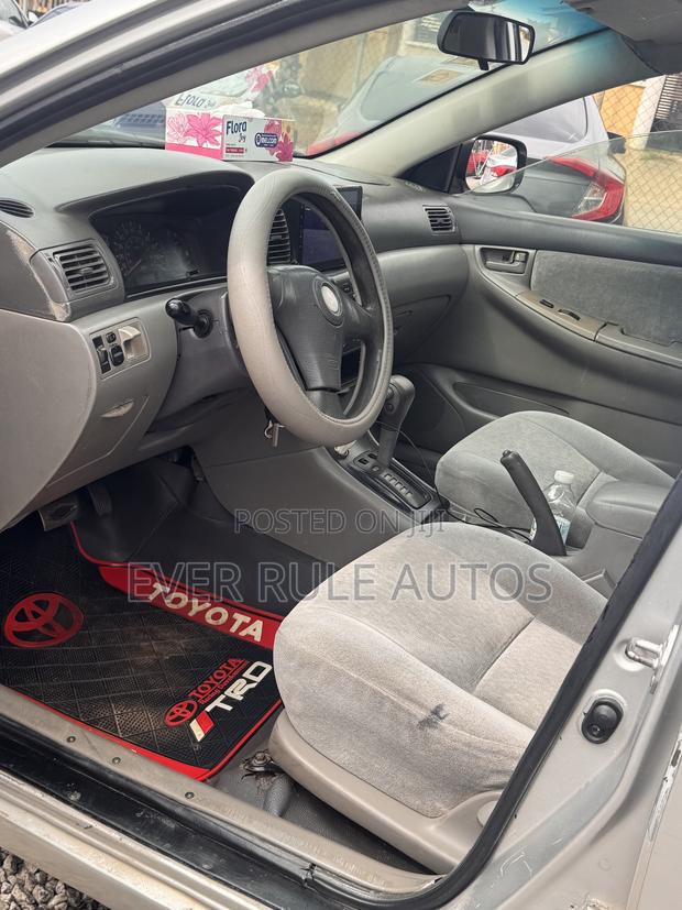 Toyota Corolla 2006 Silver