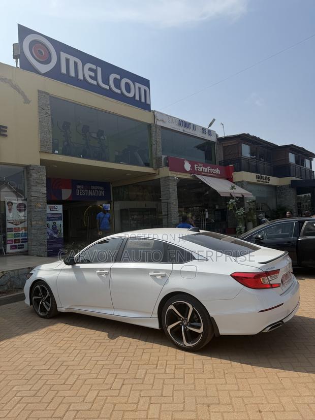 Honda Accord Sport 2.0T 2022 White