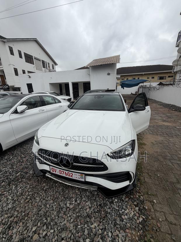 Mercedes-Benz C300 2023 White