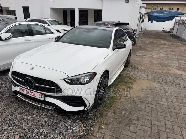Mercedes-Benz C300 2023 White