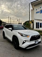 Toyota Highlander Platinum 2022 White for sale