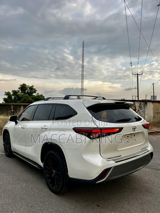 Toyota Highlander Platinum 2022 White