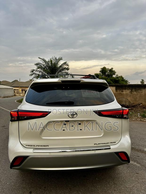 Toyota Highlander Platinum 2022 White
