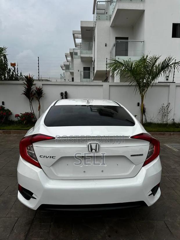 Honda Civic 2016 White