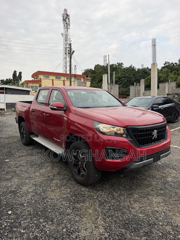 New Peugeot Landtrek 2024 Red