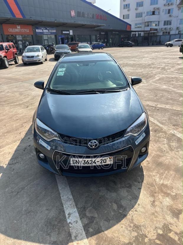 Toyota Corolla S 4dr Sedan (1.8L 4cyl CVT) 2016 Blue