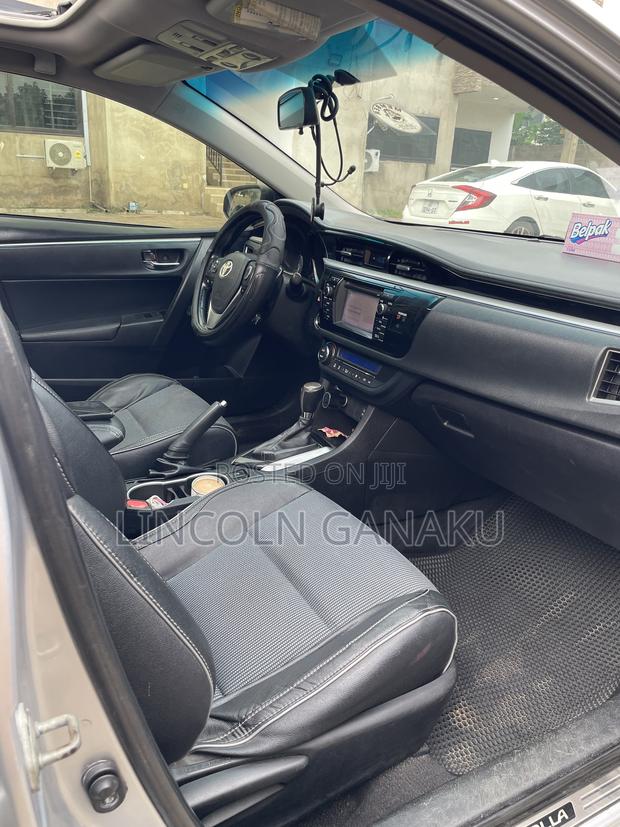 Toyota Corolla S 4dr Sedan (1.8L 4cyl CVT) 2016 Silver