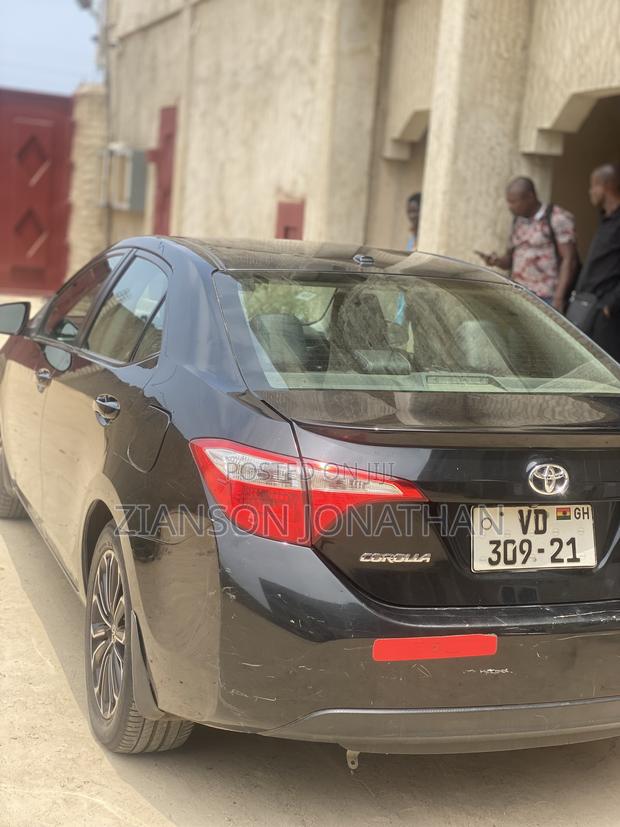 Toyota Corolla 2016 Black