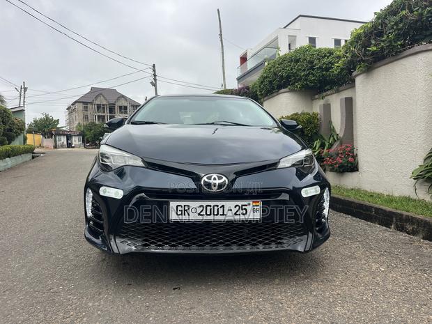 Toyota Corolla 2018 Black