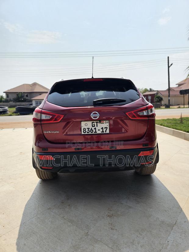 Nissan Qashqai 2016 Red
