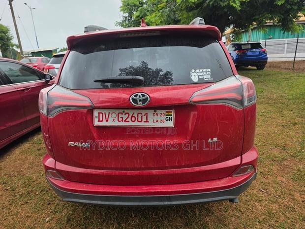 Toyota RAV4 LE AWD (2.5L 4cyl 6A) 2017 Red
