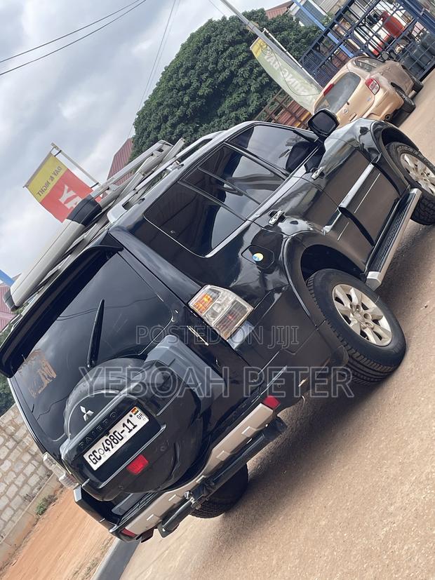 Mitsubishi Pajero 2011 Black