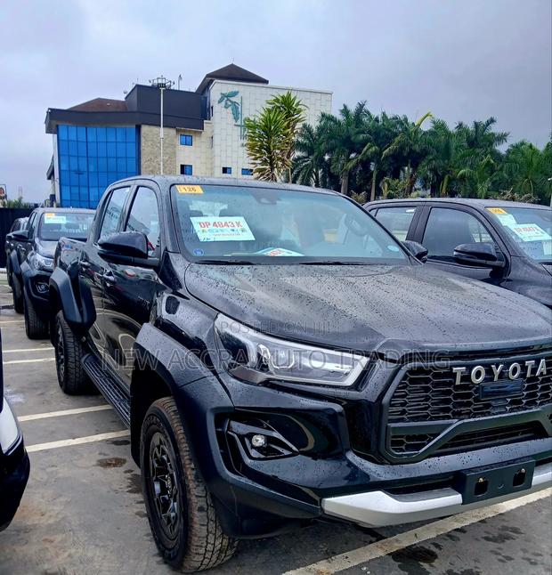 New Toyota Hilux Active (Diesel) 2026 Black