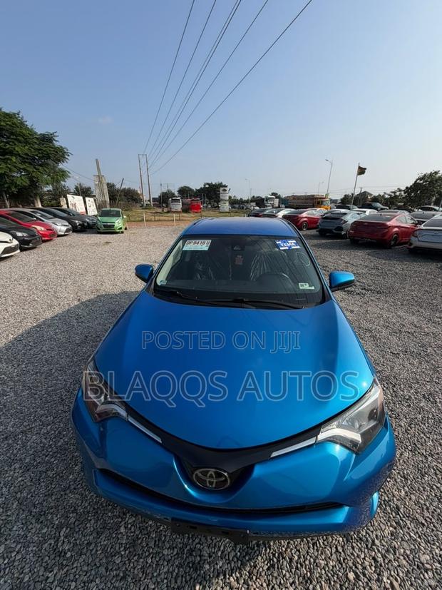 Toyota RAV4 2018 Blue
