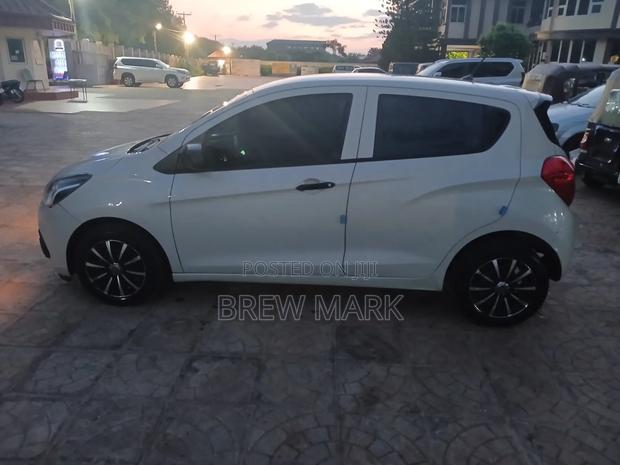 Chevrolet Spark 2016 Beige