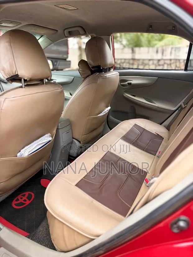 Toyota Corolla 2011 Red