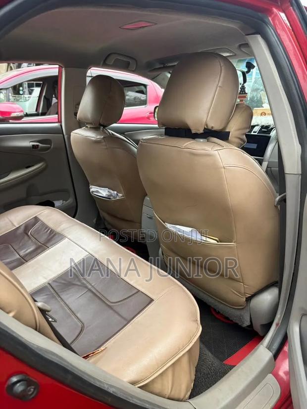 Toyota Corolla 2011 Red