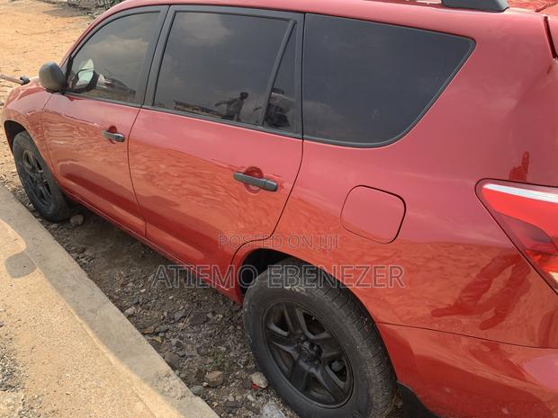 Toyota RAV4 2.0 4x4 2007 Red