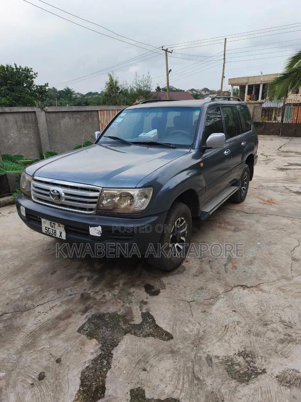 Toyota Land Cruiser 2006 Black