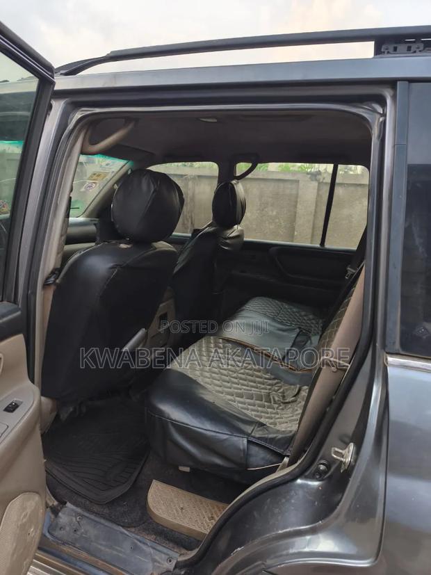Toyota Land Cruiser 2006 Black
