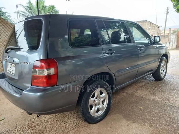 Toyota Highlander 2009 Blue
