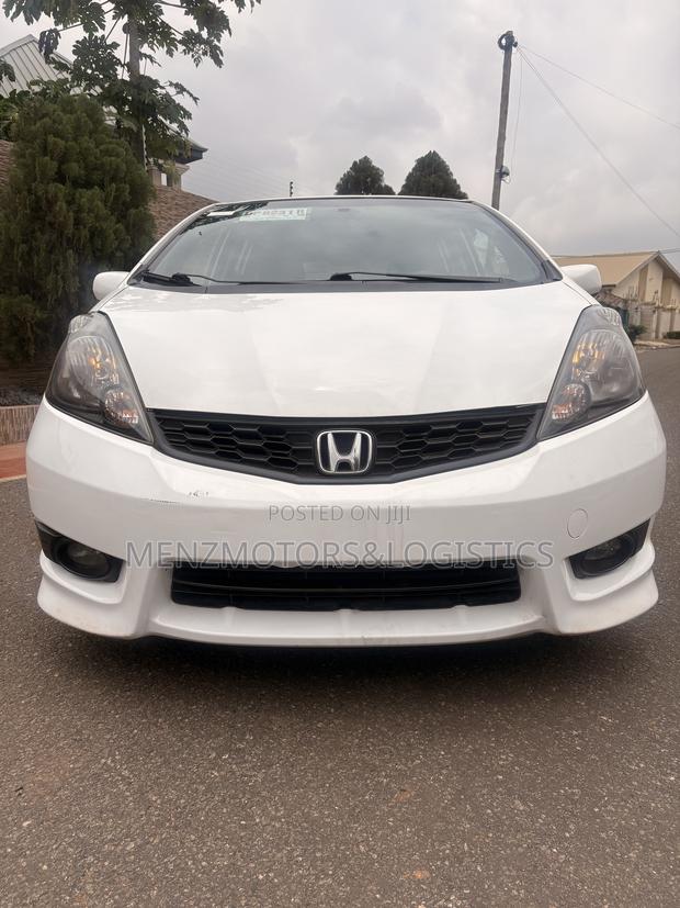 Honda Fit Automatic 2012 White