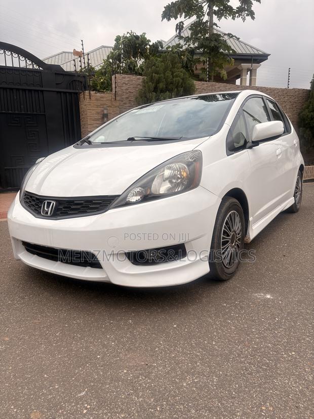 Honda Fit Automatic 2012 White