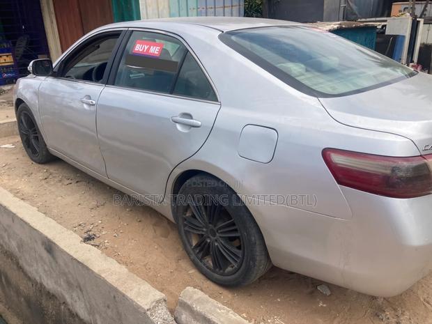Toyota Camry LE 4dr Sedan (2.4L 4cyl 5A) 2009 Silver