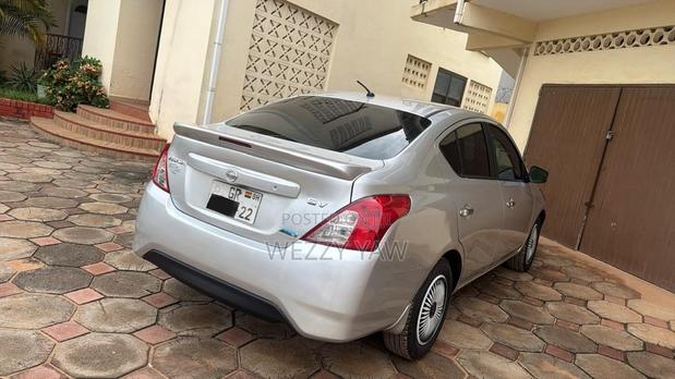 Nissan Versa 2015 Silver