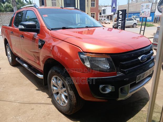 Ford Ranger Wildtrak 2013 Orange
