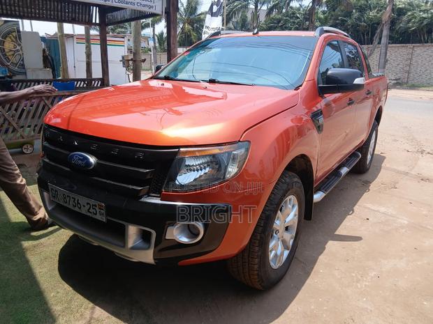 Ford Ranger Wildtrak 2013 Orange