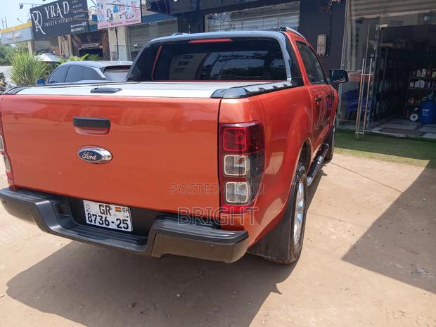 Ford Ranger Wildtrak 2013 Orange