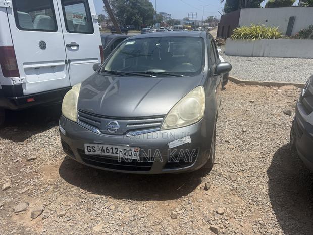 Nissan Note 1.6 Petrol 2013 Gray