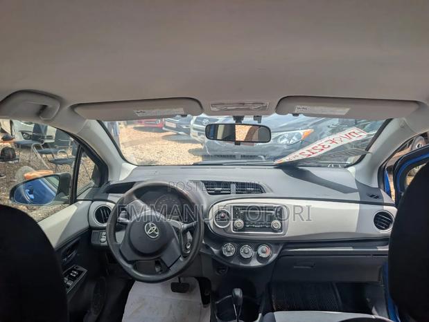 Toyota Yaris 2013 Blue