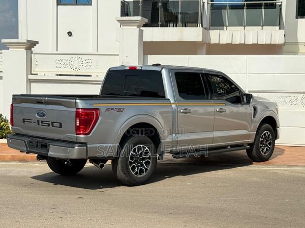 Ford F-150 XLT 2023 Silver