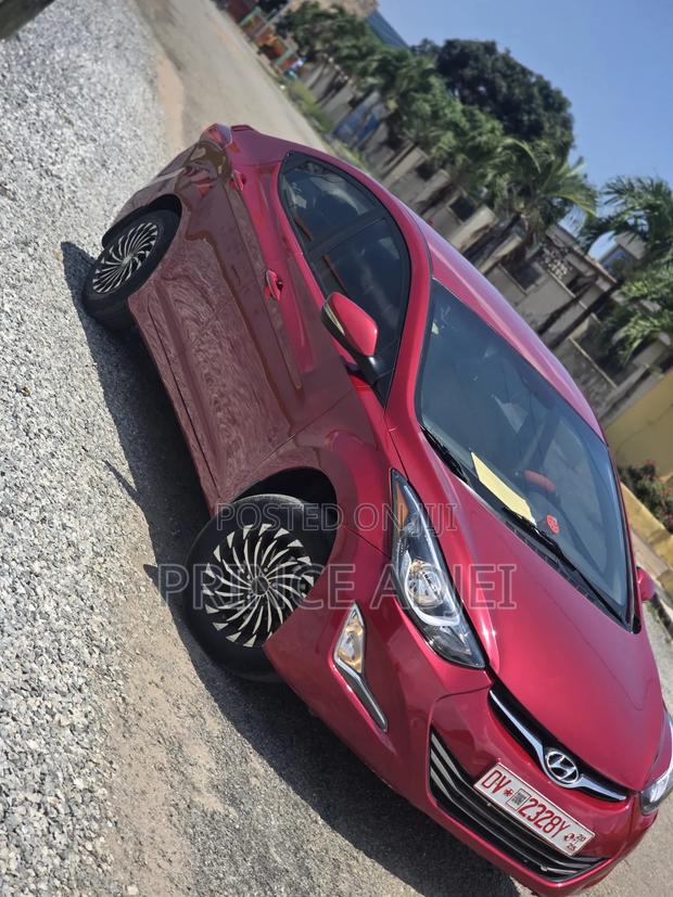 Hyundai Elantra 2014 Red