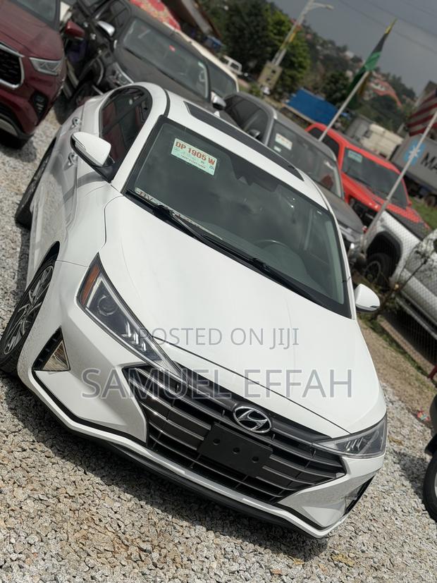 Hyundai Elantra SE 2019 White
