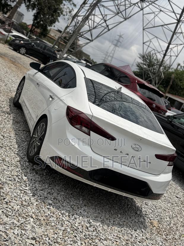 Hyundai Elantra SE 2019 White