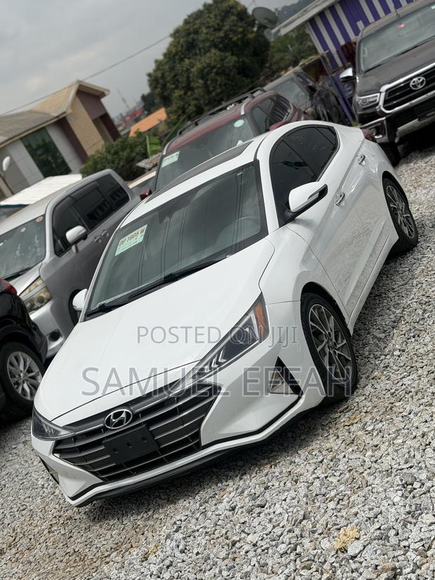 Hyundai Elantra SE 2019 White