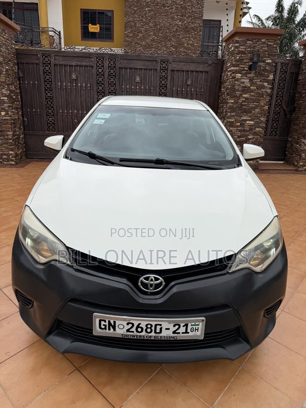 Toyota Corolla LE Eco 4dr Sedan (1.8L 4cyl CVT) 2014 White